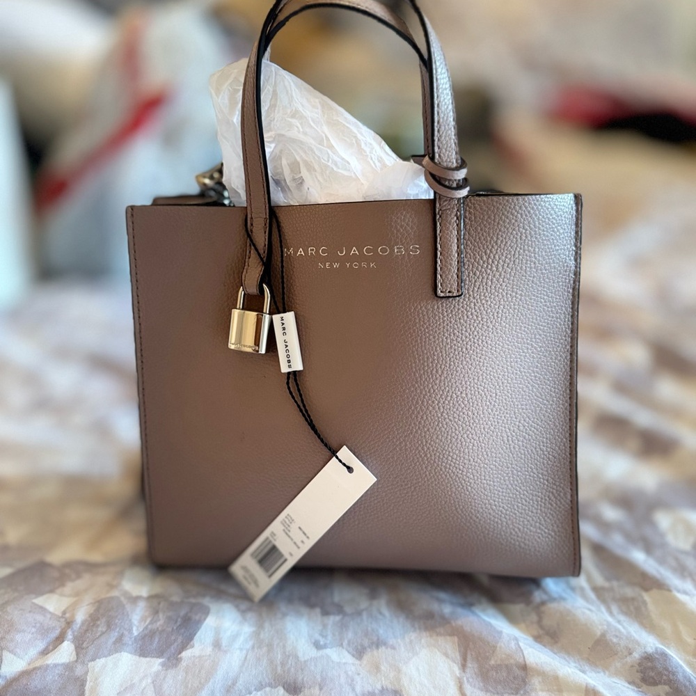 Marc Jacobs Women's Taupe Leather Tote